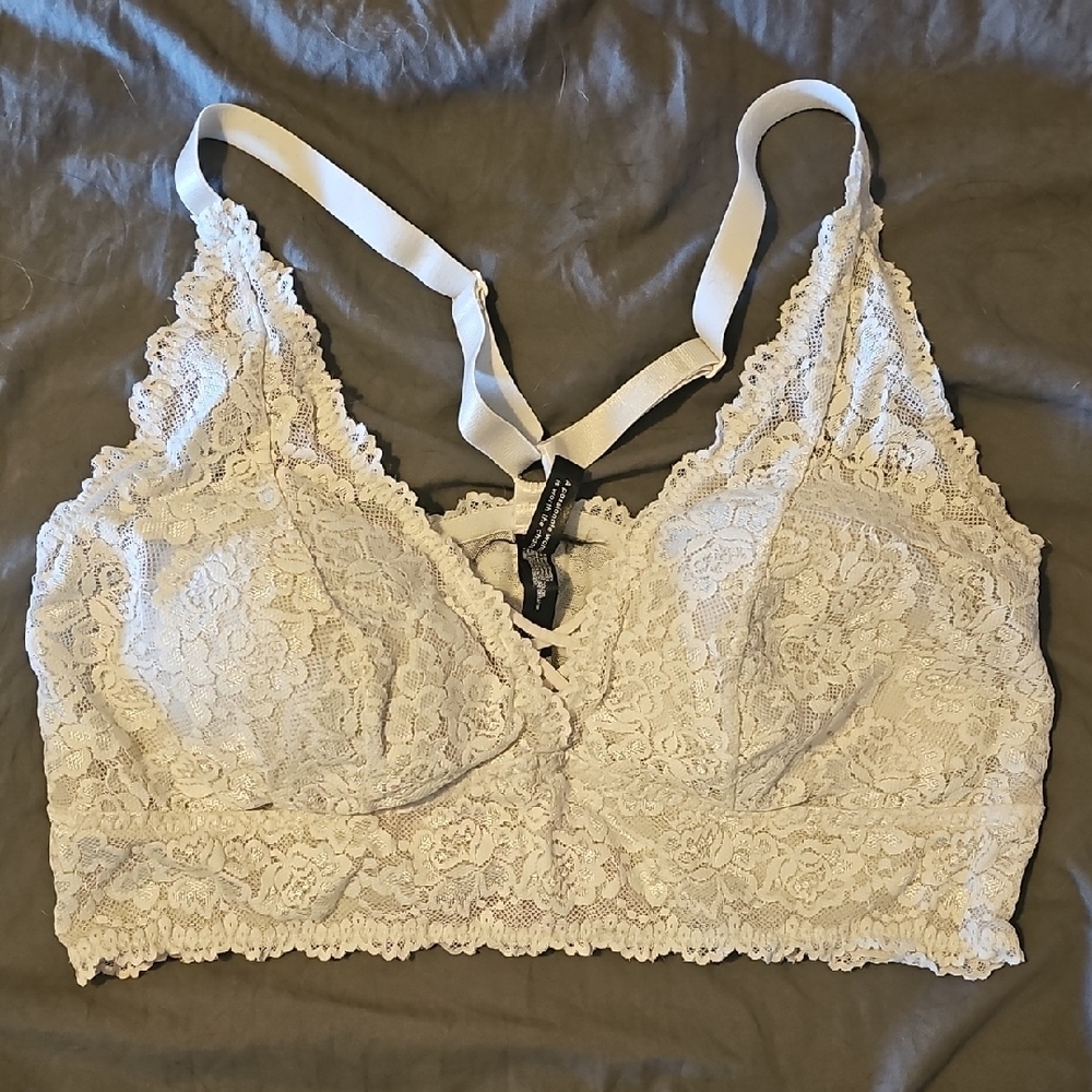 Torrid White Lace Bra with Adjustable Straps